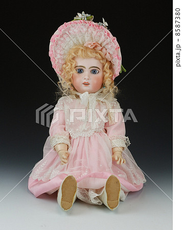 アンティーク フランス人形の写真素材 8587380 Pixta
