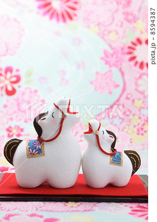 年賀状素材 笑顔の新年 馬の親子 年賀状素材 笑顔の新年 馬の親子 8594387