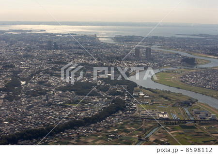 松戸上空より市川市や東京湾方向を空撮 8598112