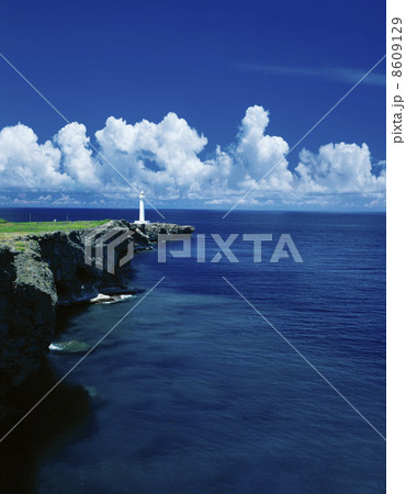 沖縄残波岬夏雲 8609129