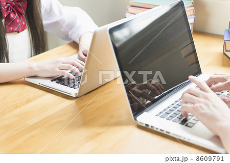 高校生カップル 8609791