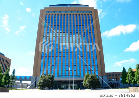 石川県庁・正面【横】 8614862