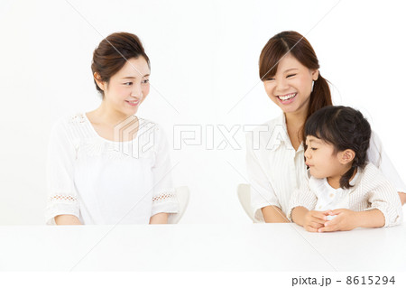 親子とママ友 8615294