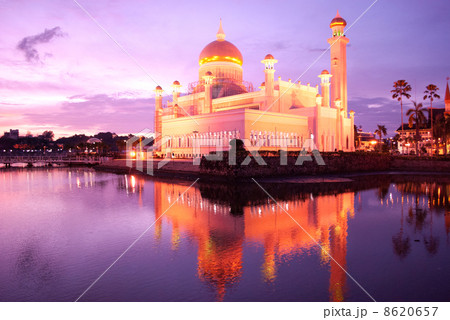 ブルネイのオールドモスク 8620657