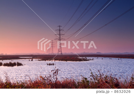 high-voltage electricity line 8632026