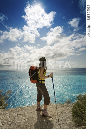 hiking hiking 8632595