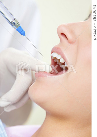 dentist dentist 8633641