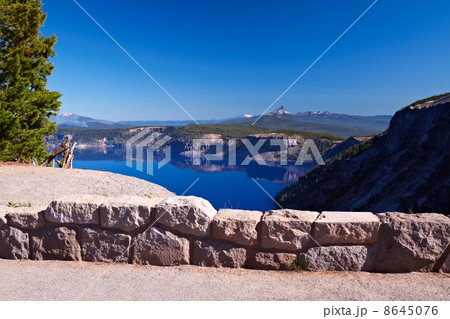 Crater Lake Crater Lake 8645076