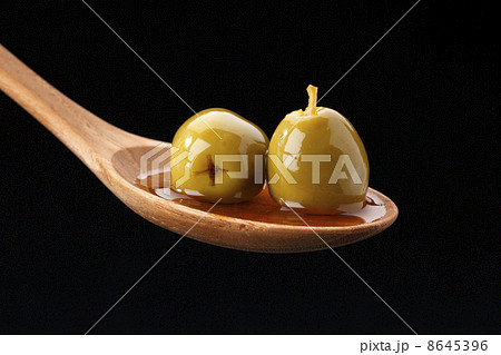 オリーブ 8645396