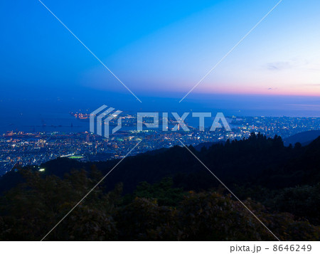 神戸摩耶山の夕景 8646249