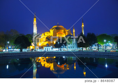 Hagia Sophia in Istanbul, Turkey 8648087