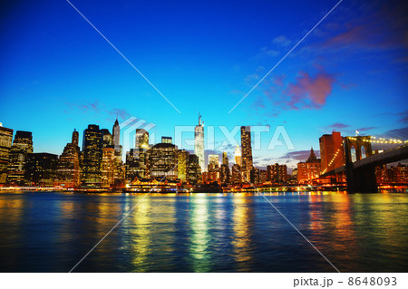 New York City cityscape at sunset 8648093
