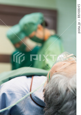 手術 8648645