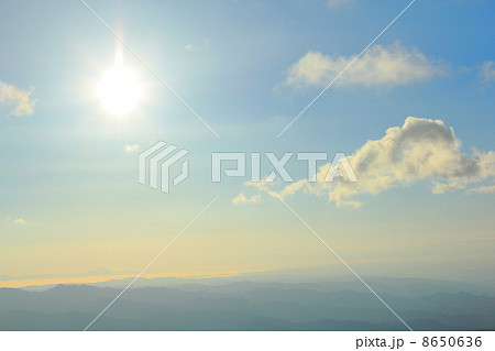 太陽と空の写真素材