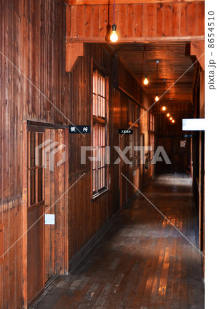 古里の校舎廊下 古里の校舎廊下 8654510