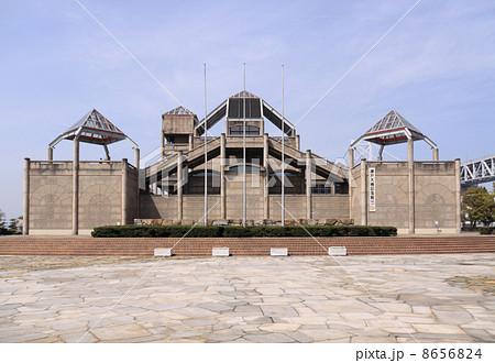 瀬戸大橋記念公園内「瀬戸大橋記念館」 8656824