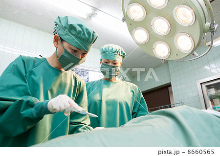 手術 手術 8660565