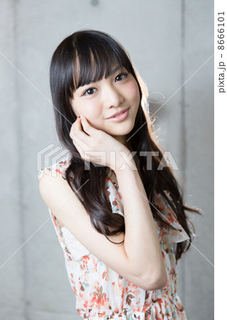 爽やかな女性 8666101