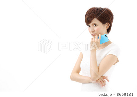 悩む女性 悩む女性 8669131