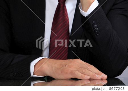 Hand of the businessman 8677203