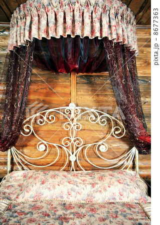 Luxurious bed 8677363