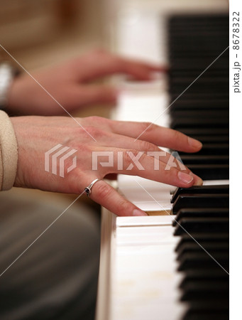 Piano 8678322