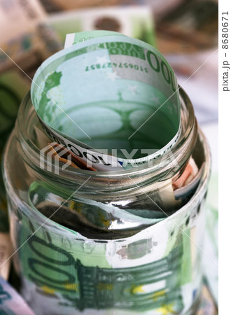 Banknotes Banknotes 8680671