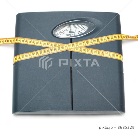 Bathroom scale and tape measure 8685229