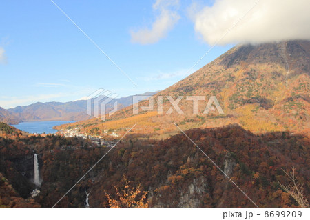 男体山と中禅寺湖と華厳の滝 男体山と中禅寺湖と華厳の滝 8699209