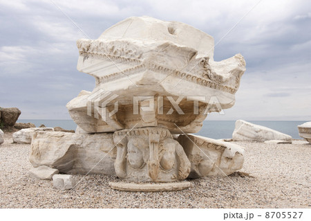 Ancient ruins 8705527
