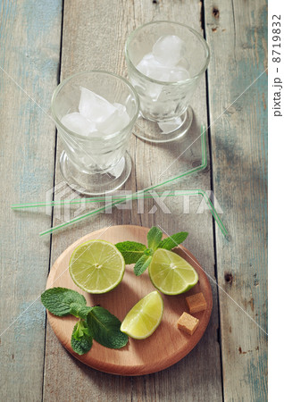 Ingredients for coctail mojito Ingredients for coctail mojito 8719832