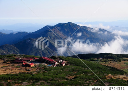 白山室堂と別山 白山室堂と別山 8724551