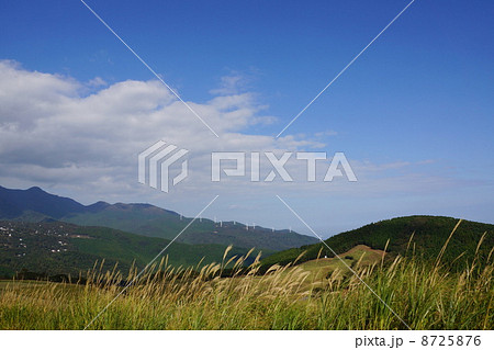 10月　エネルギー・風力発電49熱川 8725876