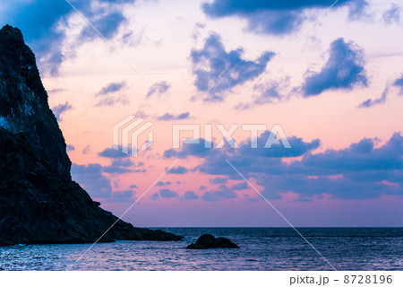 積丹岬の夕景 8728196