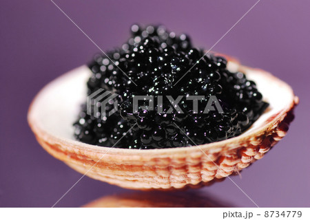 Black caviar 8734779