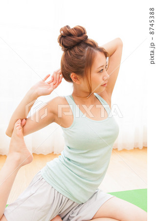 young woman young woman 8745388
