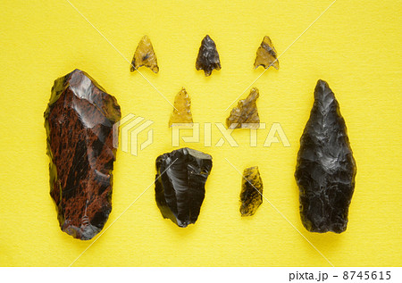 黒曜石製石器各種の写真素材 [8745615] - PIXTA