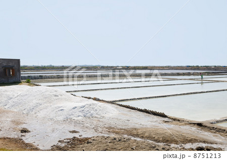 salt plantations, Vietnam salt plantations, Vietnam 8751213