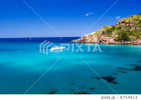 Cala de Algariens seascape  in sunny day at Menorca, Spain. 8754913