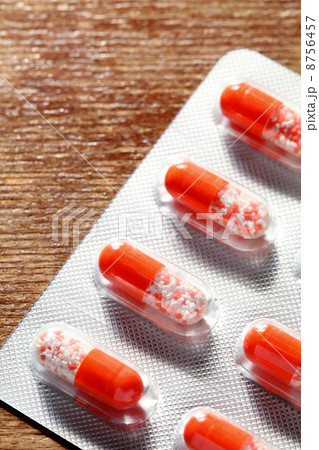 カプセル 8756457