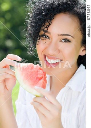 IS098R9I4 IS098R9I4 8758045