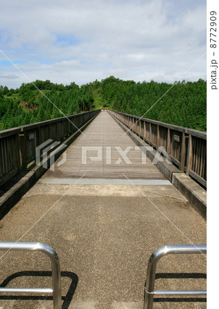 グランディの橋 8772909
