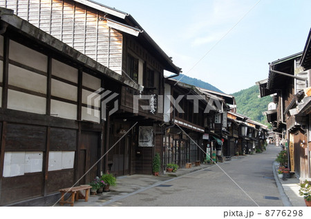 時代劇のような街並み 奈良井宿 時代劇のような街並み 奈良井宿 8776298