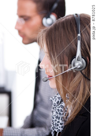 customer executives with headphone 8781025