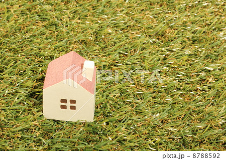 夕方の家 住宅 庭 夕方の家 住宅 庭 8788592