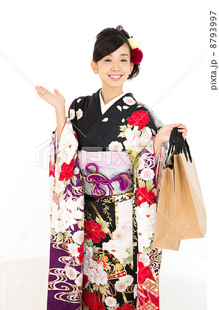 振袖の女性 8793997