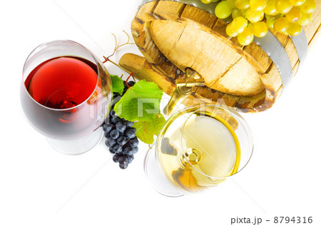 Red and white wine on white background Red and white wine on white background 8794316