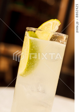 fresh cocktail 8802425