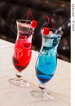 tasty cocktails 8803684