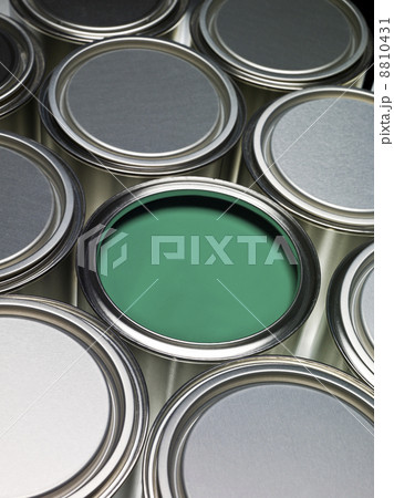 Paint cans full frame Paint cans full frame 8810431